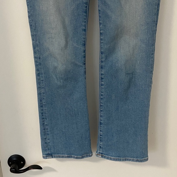 Madewell Mid Rise Kick Out Jeans - Picture 4 of 12